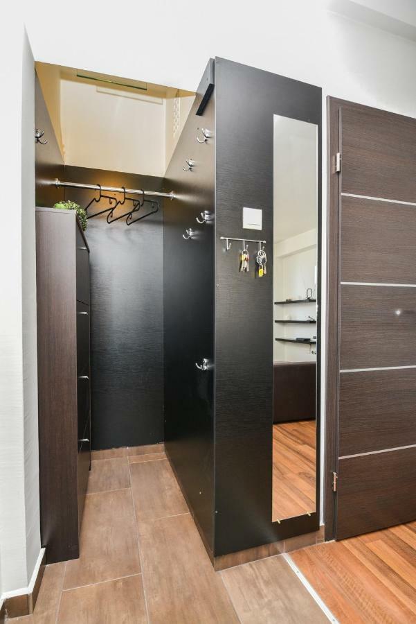 Castle Apartment With Panoramic Balcony บูดาเปสต์ ภายนอก รูปภาพ