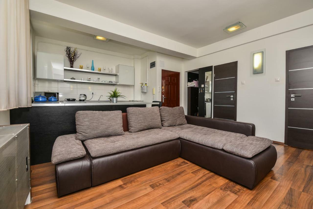 Castle Apartment With Panoramic Balcony บูดาเปสต์ ภายนอก รูปภาพ